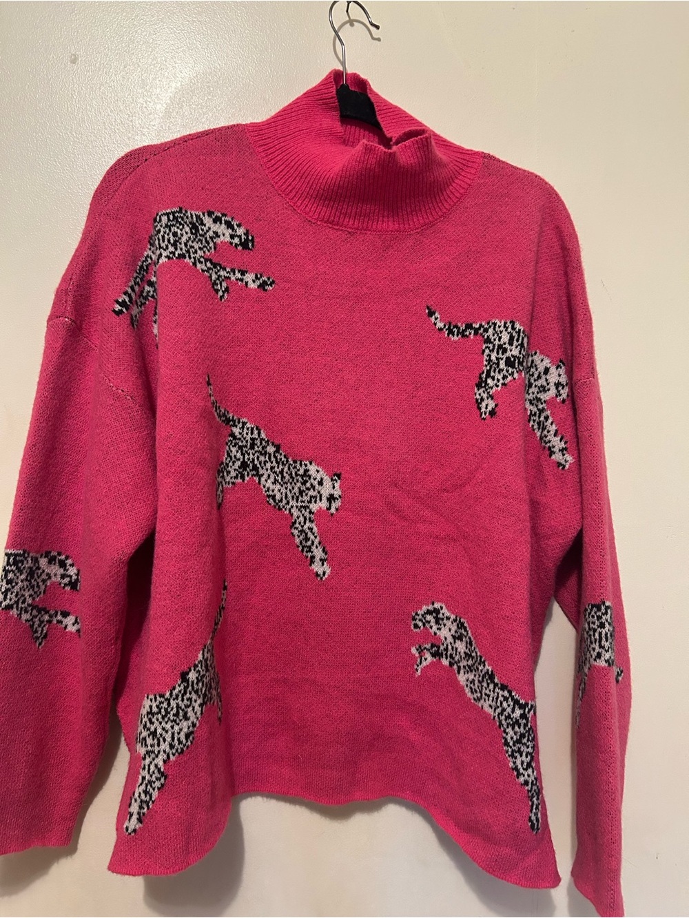 NWOT Pink Leopard Motif Turtleneck Sweater Side Slits Sz XL